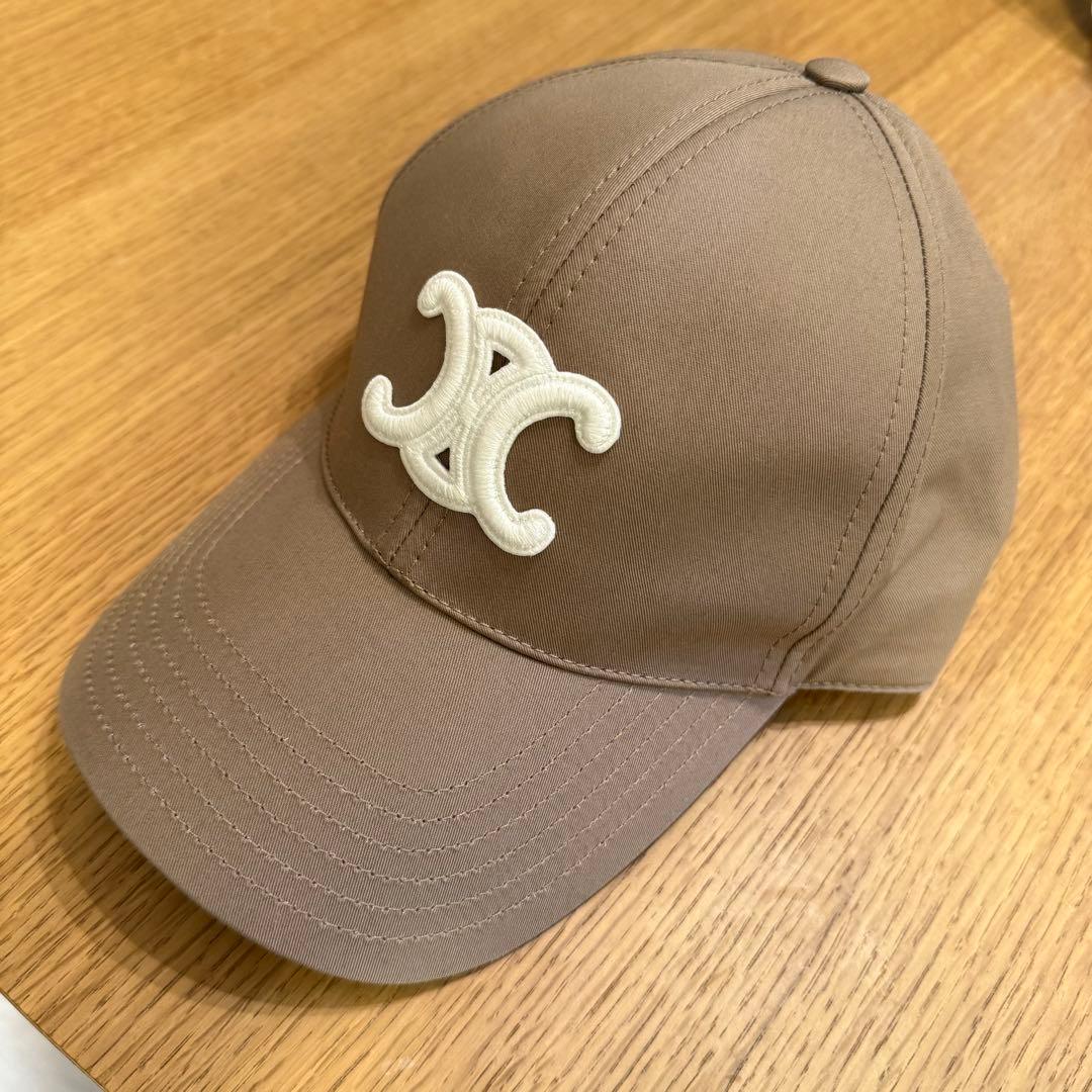 CELINE トリオンフ ベースボールキャップ