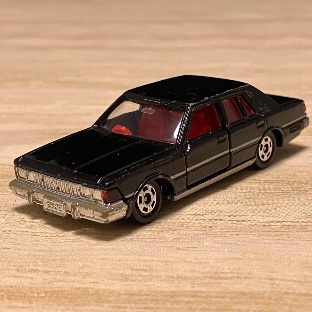 トミカ 日産セドリック 280E ブロアム No.13 1/65