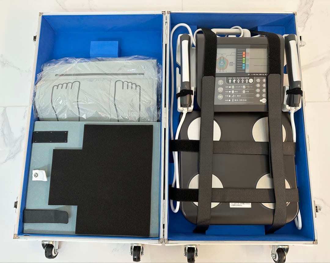 TANITA 体組成計 MC-780A 専用ケース付き