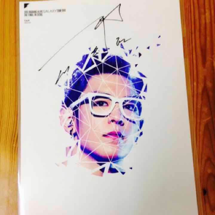 BIGBANG T.O.P タプ 直筆サインクリアファイル - メルカリ