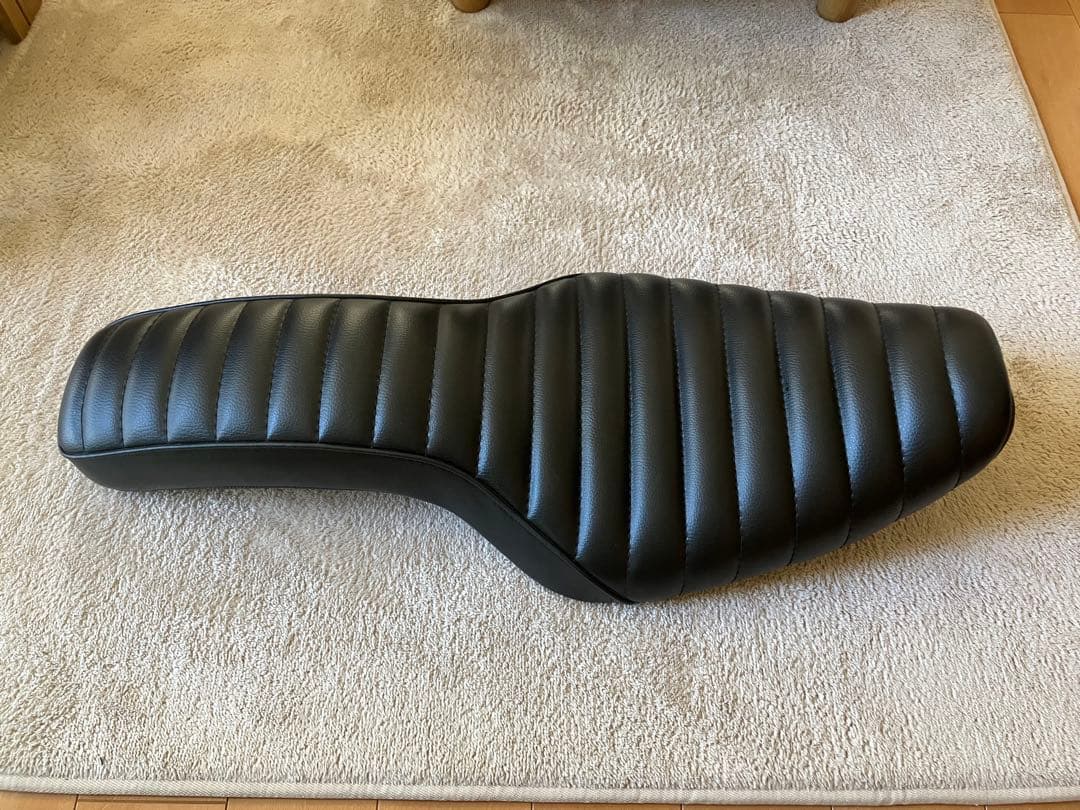 スポーツスター イージーライダース コブラシート XL 04〜 未使用