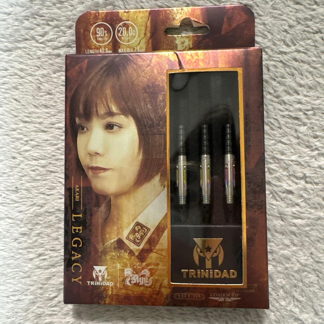 新品送料込☆☆☆AKARI レガシー 大城明香利モデル　キーホルダー付き