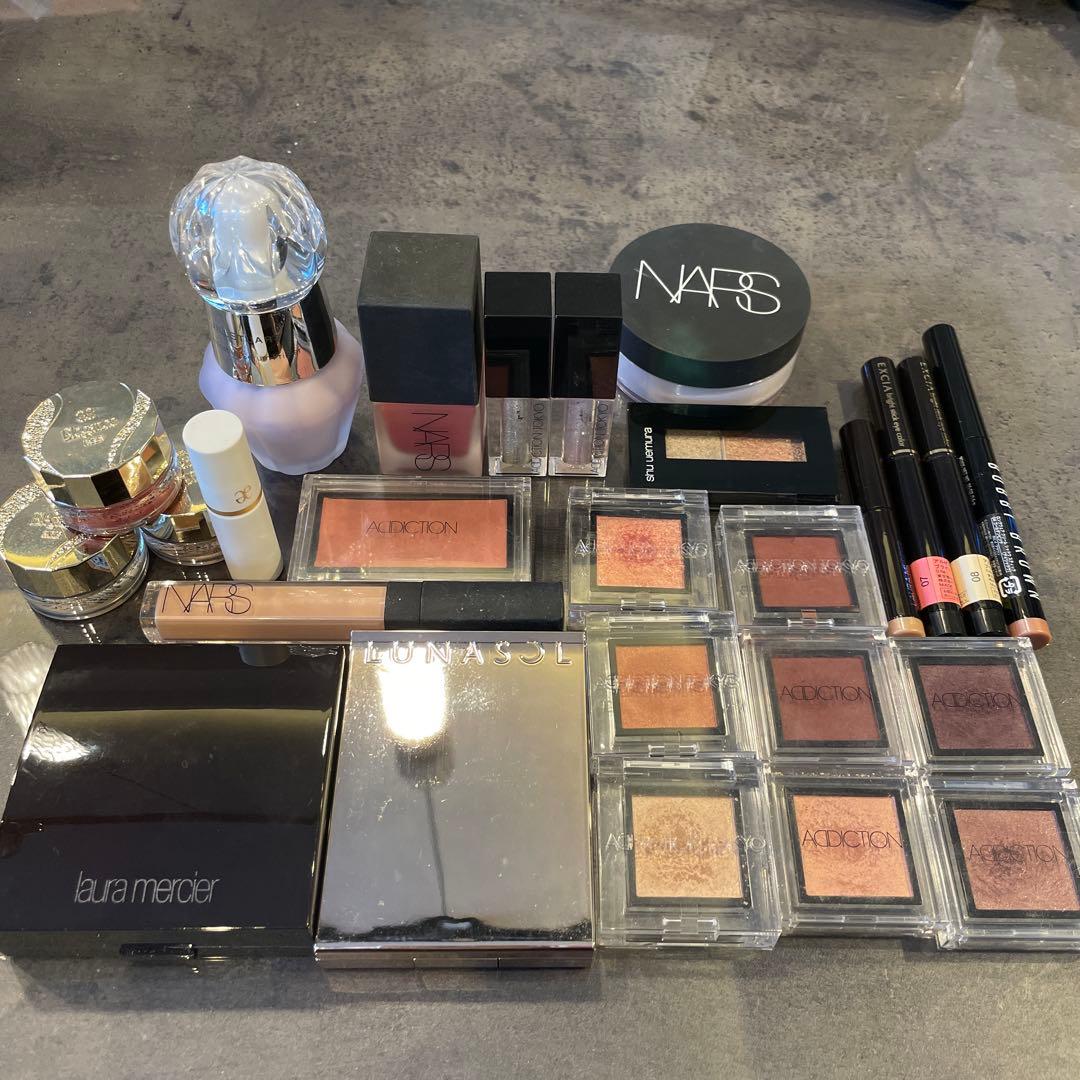 デパコス　コスメ26点セット　リップ　アイシャドウ　チーク　ベース