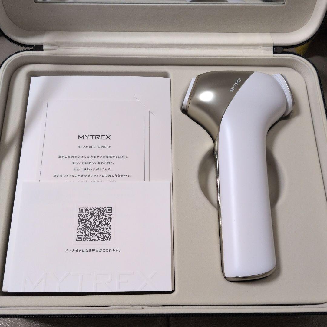MYTREX MiRAY ONE ホワイト 美顔器 リフトアップ EMS MYTREX】美顔器3台分の機能をひとつに！エイジングケア*に特化した美顔