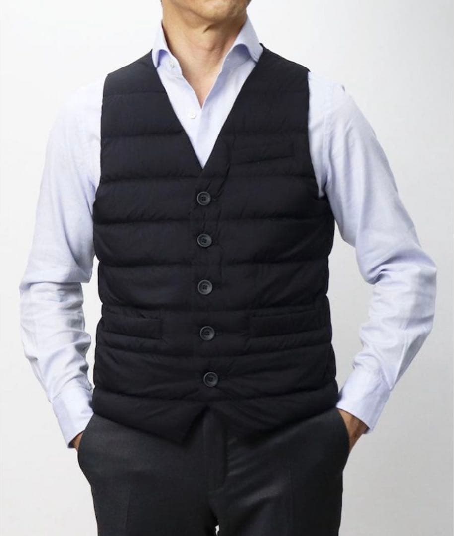 美品　国内正規品　ヘルノ / HERNO / ダウン ジレ　ネイビー　44