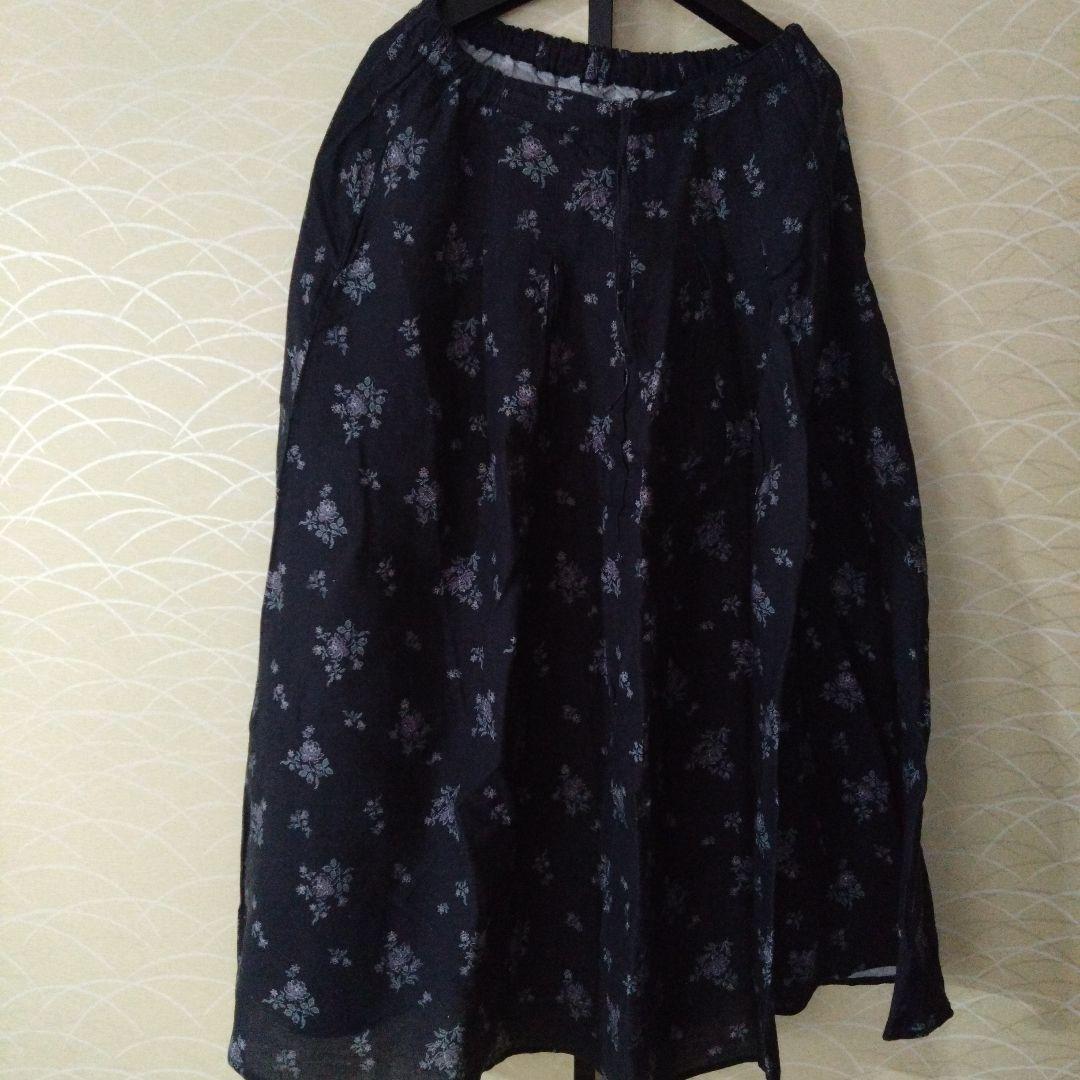 専用です‼️ネストローブ　ヴェリテクールフラワープリントスカート 専用です‼️ネストローブ ヴェリテクールフラワープリントスカート