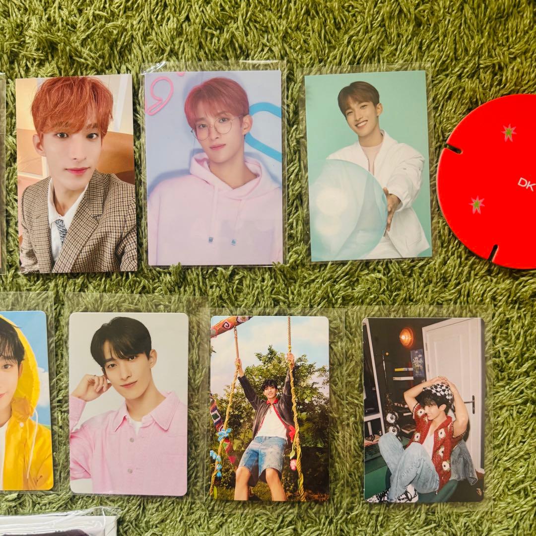SEVENTEEN ドギョム DK トレカ 缶バッジ アクスタ まとめ売り - メルカリ