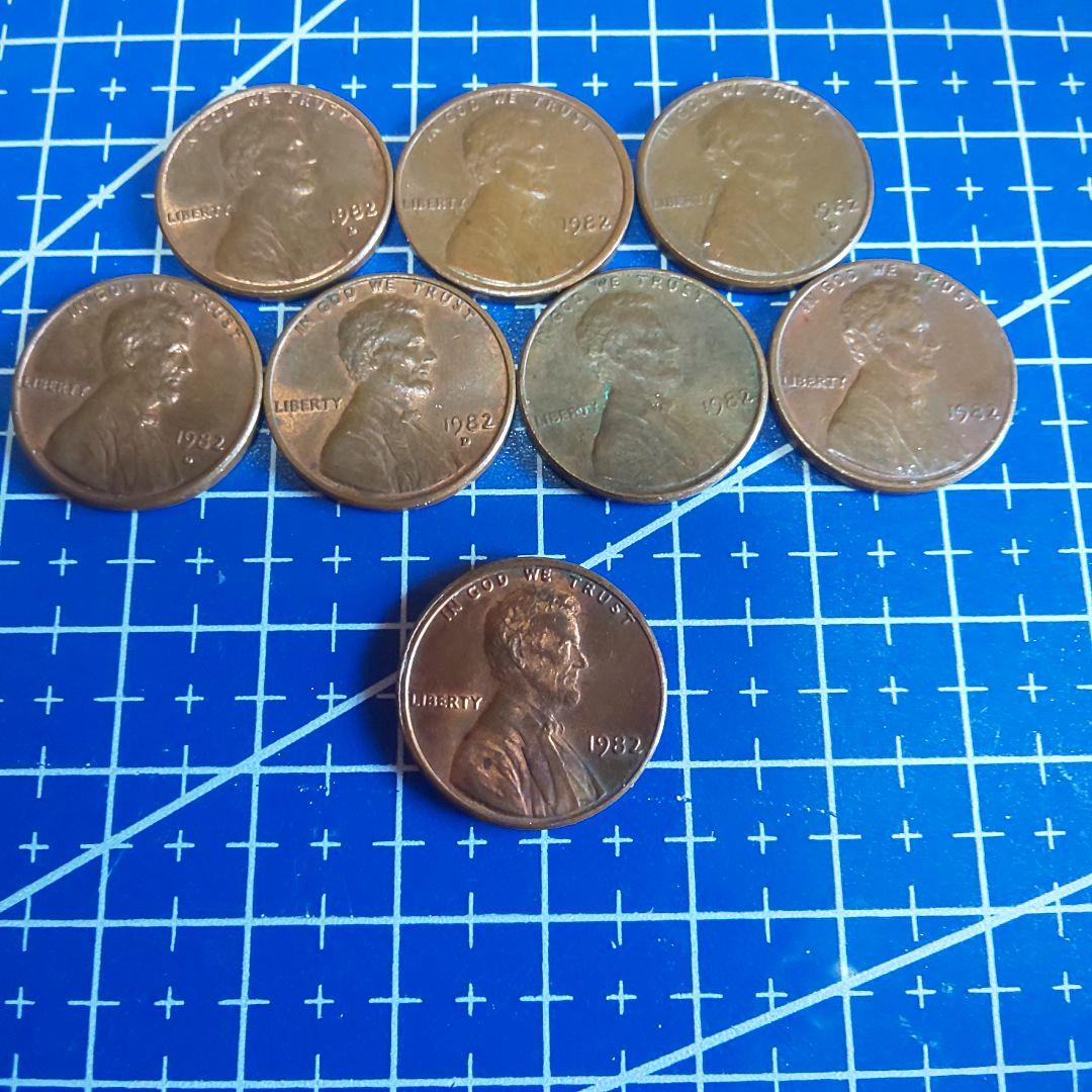 アメリカ リンカーン 1セント 1982年レア硬貨 + 普通の1982年1セント