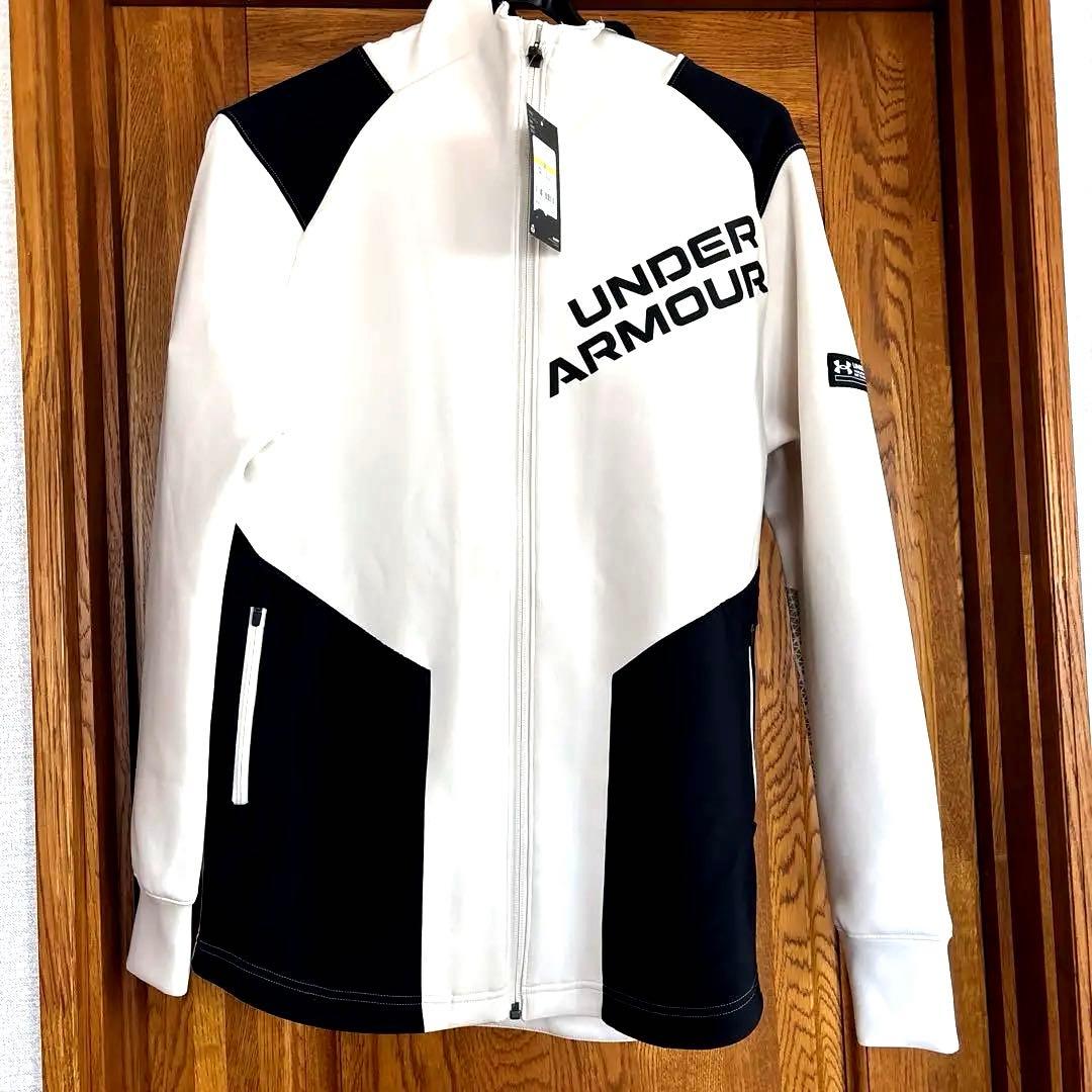 年末年始セール上下M UNDER ARMOUR ジャケット ホワイト・ブラック