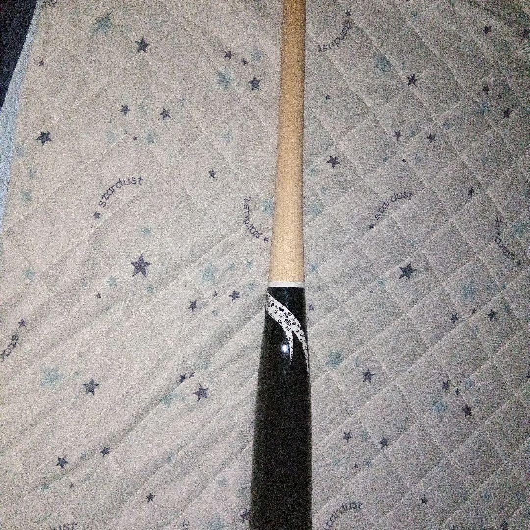 ビクタス　Victus 硬式用木製バット