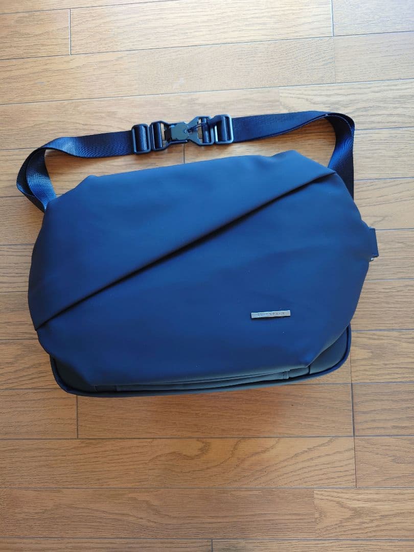 【新品】QUICKPACK ブラック ボディバッグ13