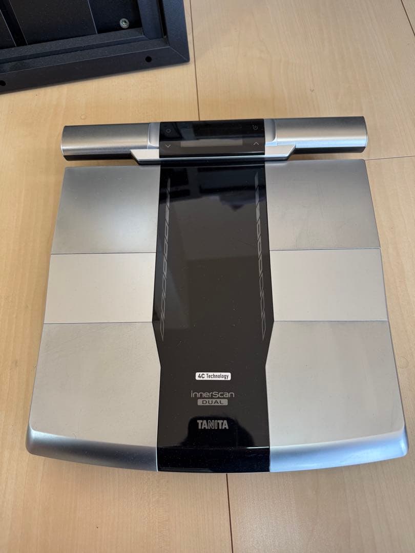 タニタ　体組成計　RD-803L-BK