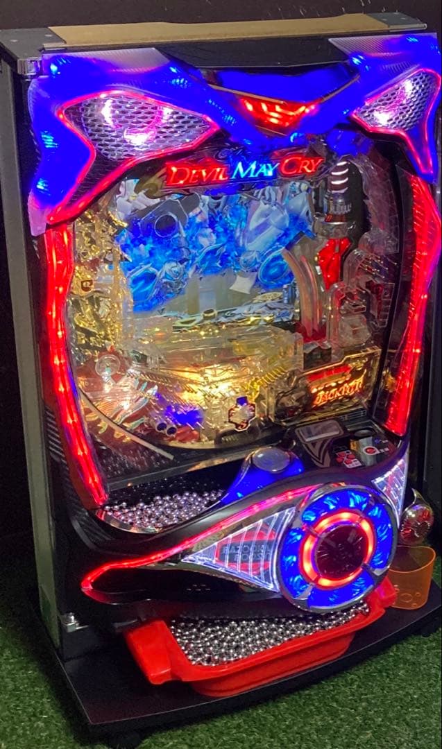 Pデビルメイクライ4 パチンコ実機 アウトオブリミット 4AA Pデビルメイクライ 4 アウトオブリミット（パチンコ）スペック・保留