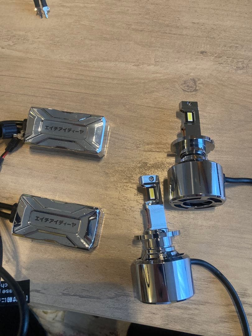 美品】HID屋 Qシリーズ プラチナ LEDヘッドライト (D4Sで使用) - メルカリ