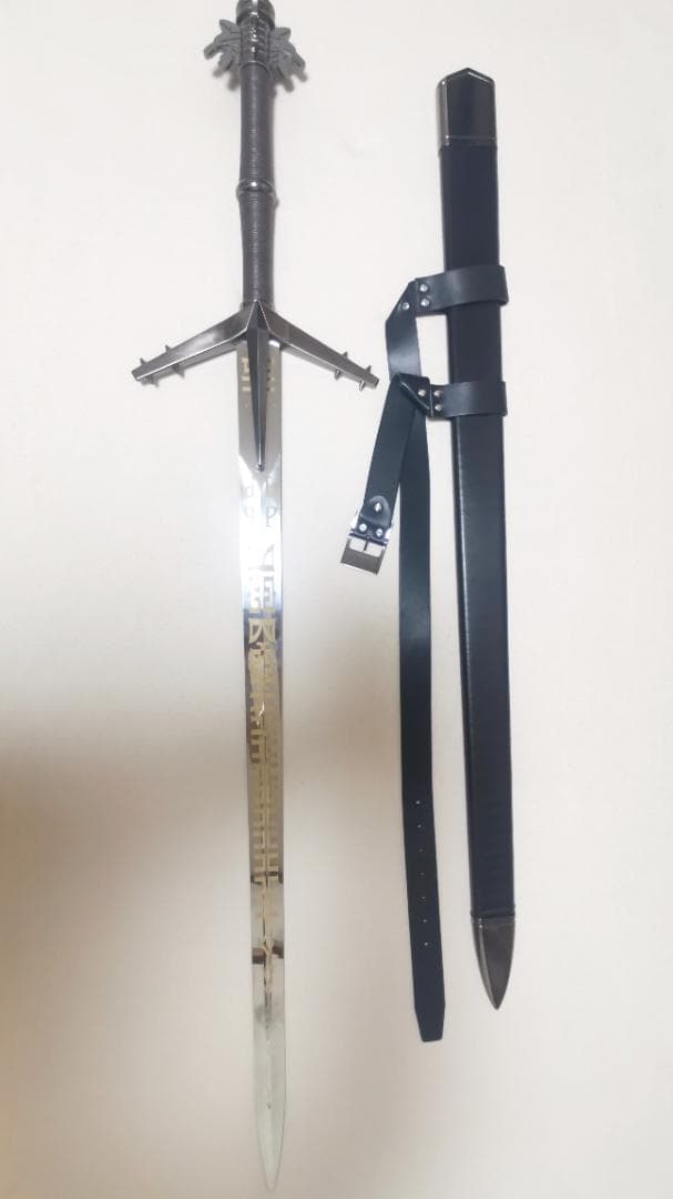ウィッチャー3 ワイルドハント エアロンダイト 金属製 模造刀 西洋剣 美術品