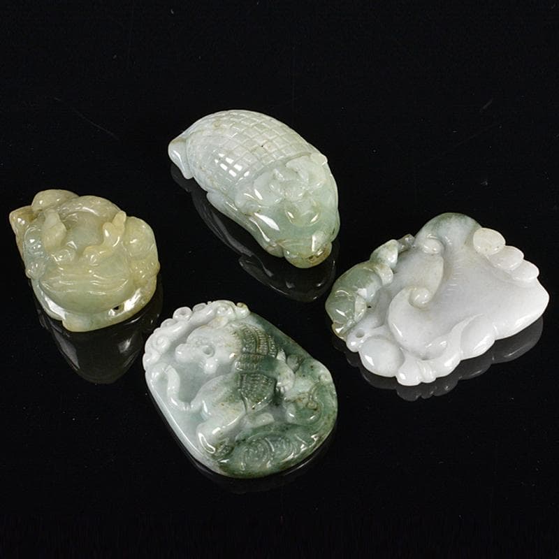 中国　玉石翡翠玉彫刻　とうもろこし　蛙など　根付　玉器　4点　C　R6172