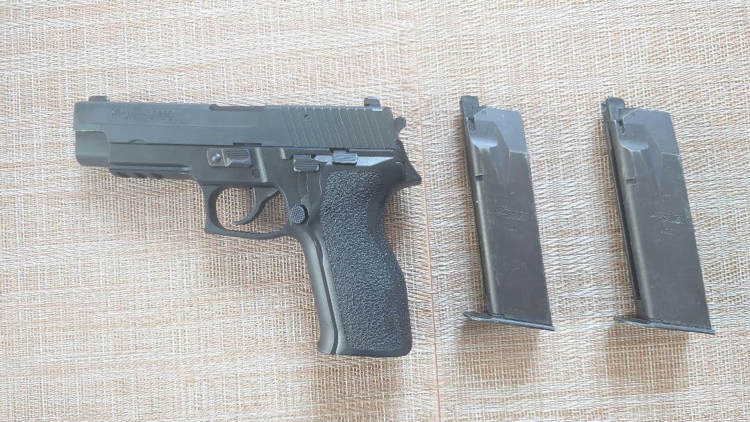 東京マルイ　p226 e2 ガスブロ シグ ザウエル P226 E2 - ガスブローバック | 東京マルイ