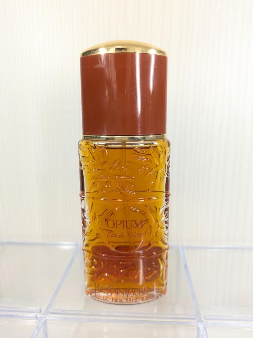 イヴサンローラン　オピウム　オードトワレ　50ml