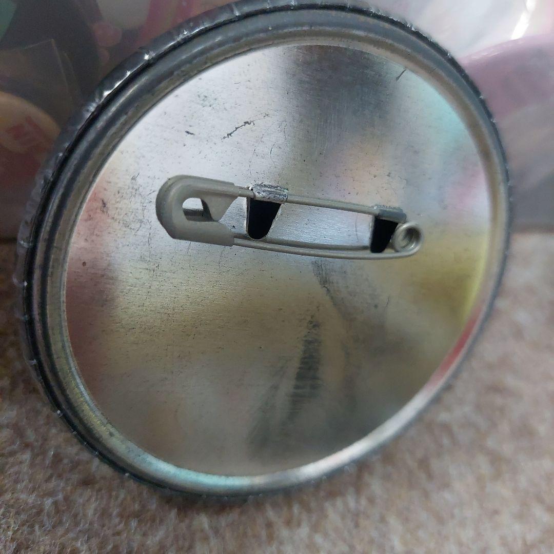 妖狐×僕SS 御狐神双熾 缶バッジ ナンジャタウン限定 - メルカリ