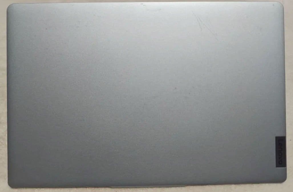 Lenovo IdeaPad Slim 5 Light 14ABR8 中古