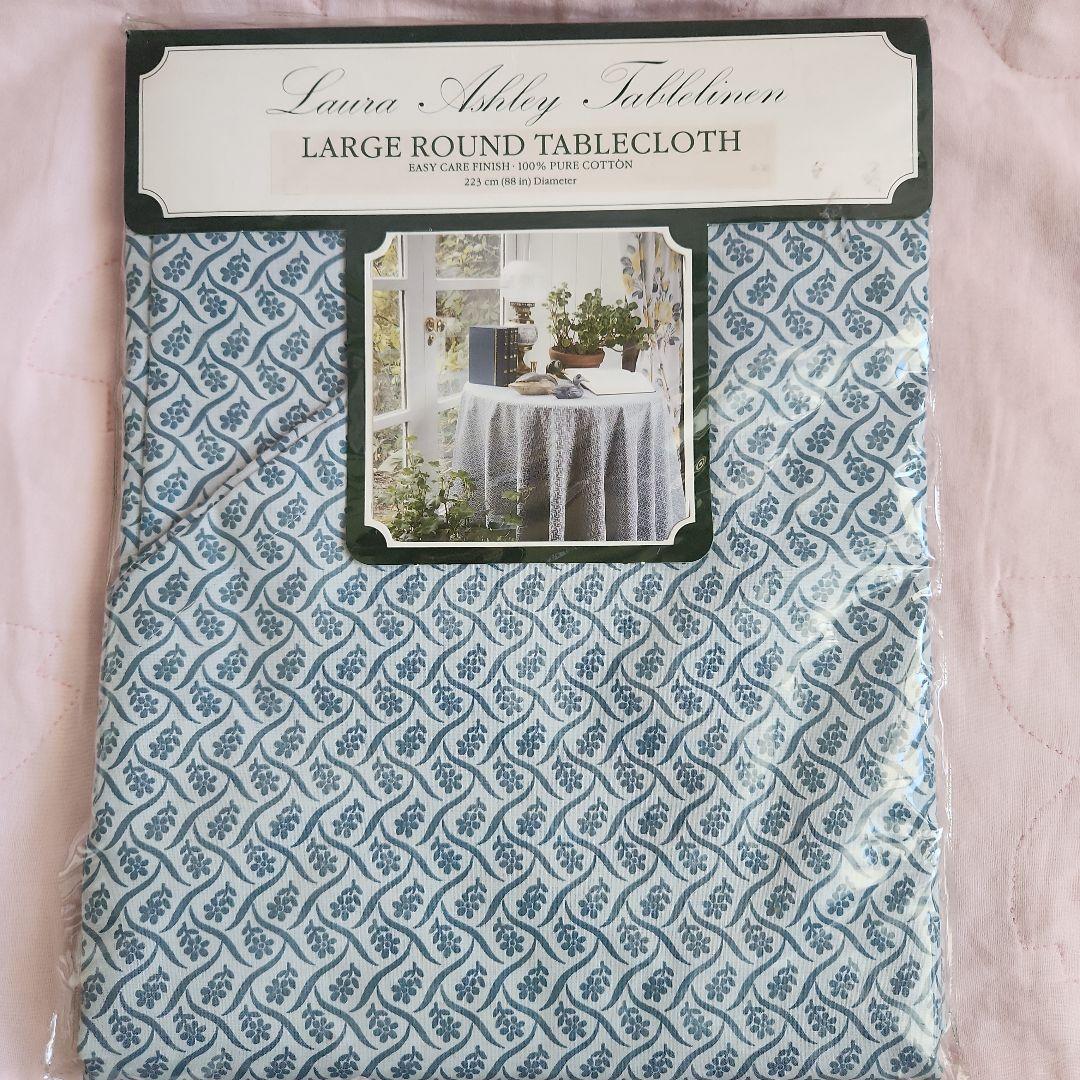 新品　ローラ・アシュレイ　テーブルクロス　小花柄