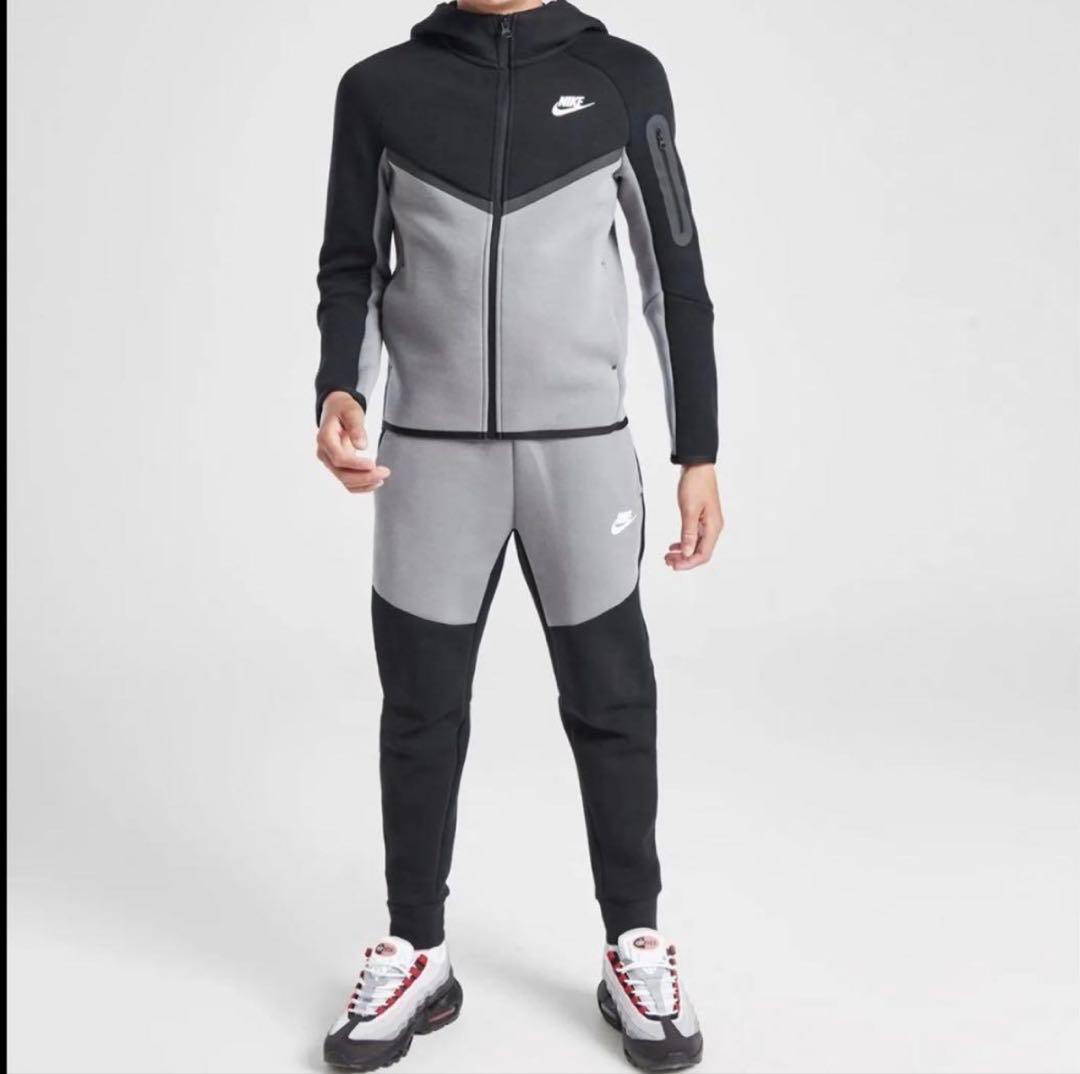 Nike テックフリースキッズサイズ　セットアップ　海外限定 160cm NIKE テックフリース キッズ セットアップ ナイキ 上下 キッズ