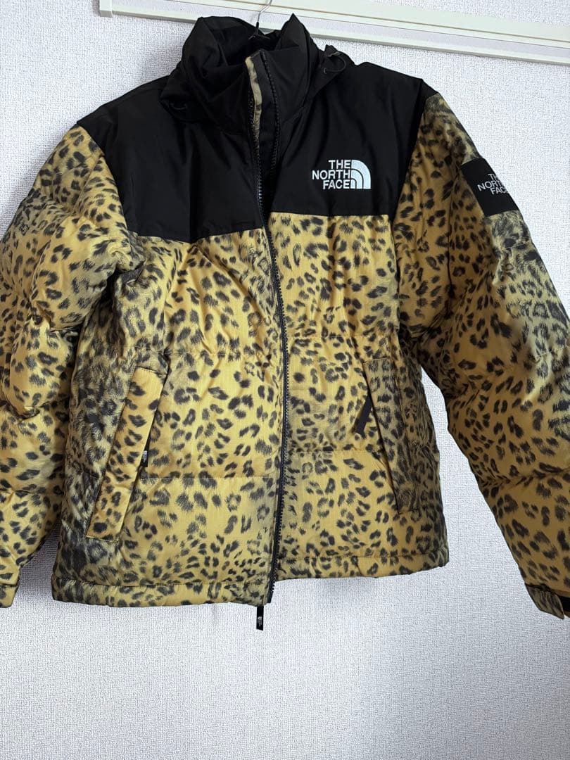 【タグ付き】THE NORTH FACE ヒョウ柄ダウンジャケット