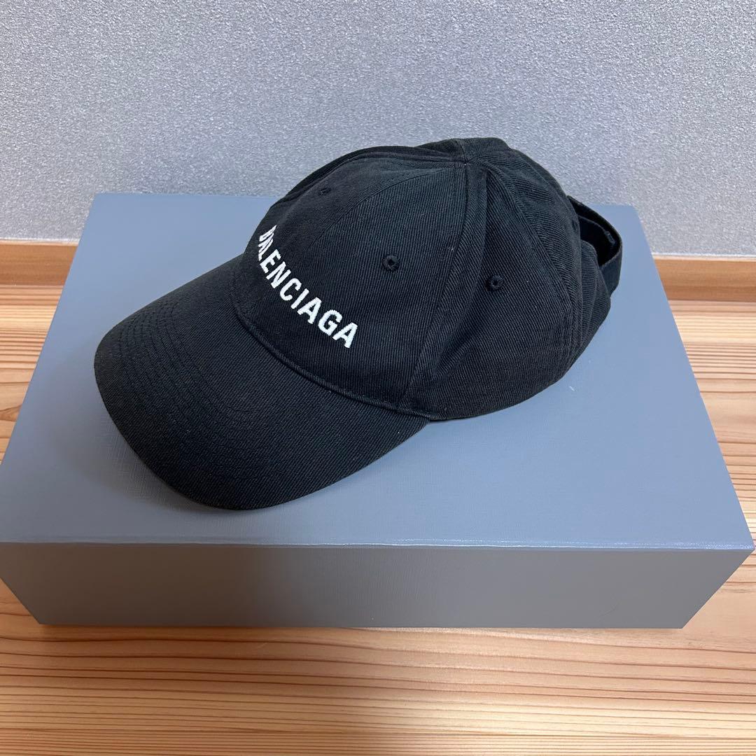 バレンシアガ 帽子