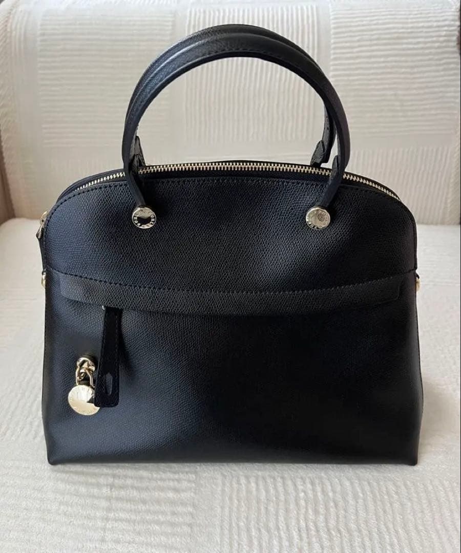 FURLA パイパー　ブラック ハンドバッグ