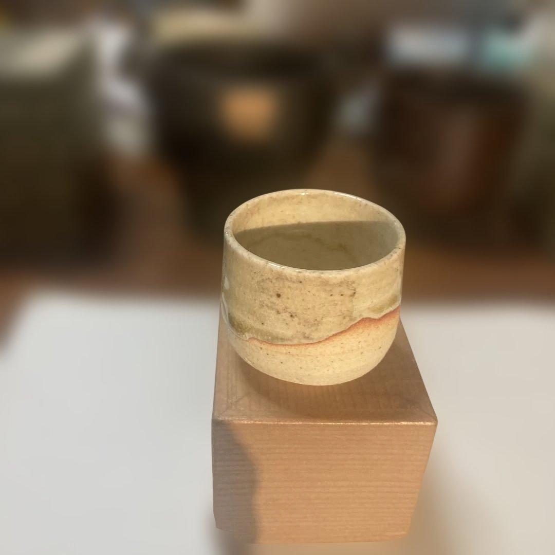 陶器の小型円筒形器