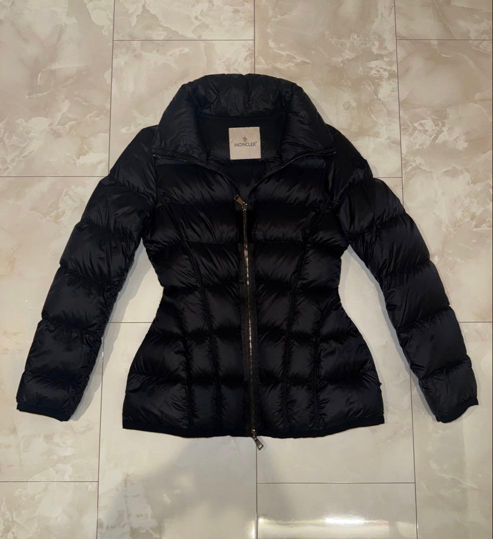 【本日限定】モンクレール 黒 ダウンジャケット