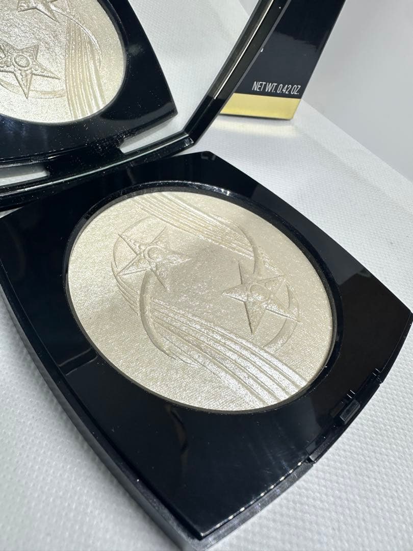 シャネル パーリーホワイト　フェイスパウダー　美品