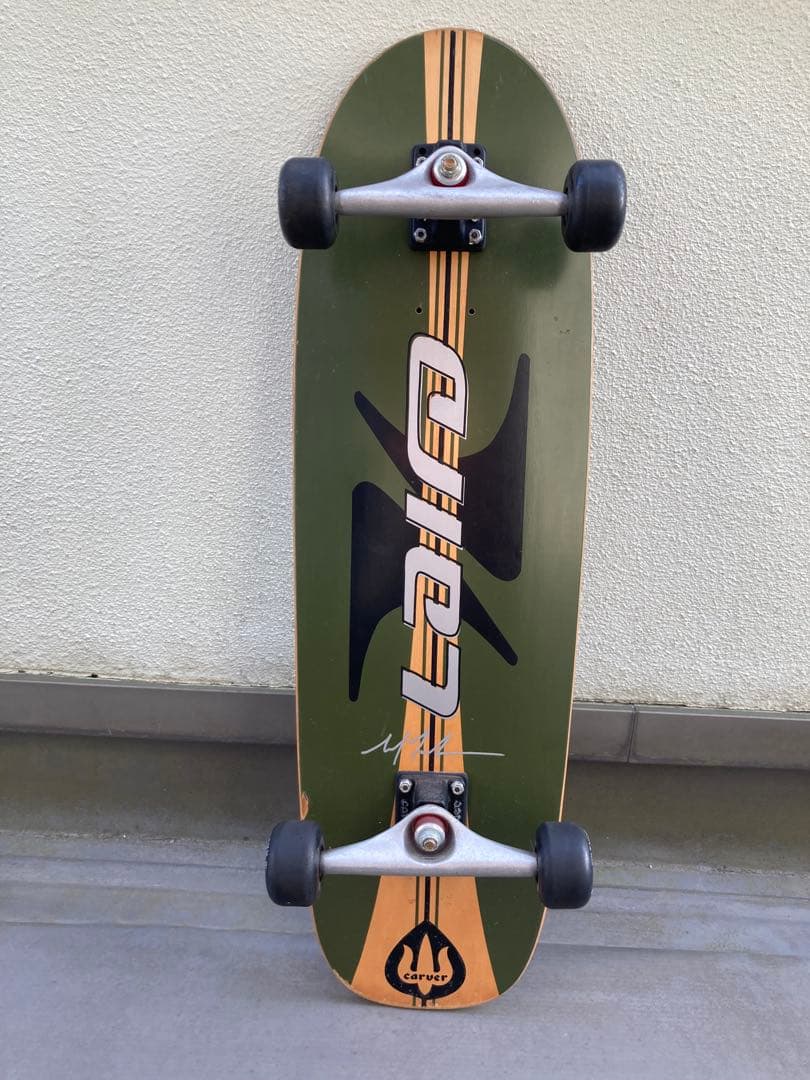 カーバー　スケートボード　(81センチ)