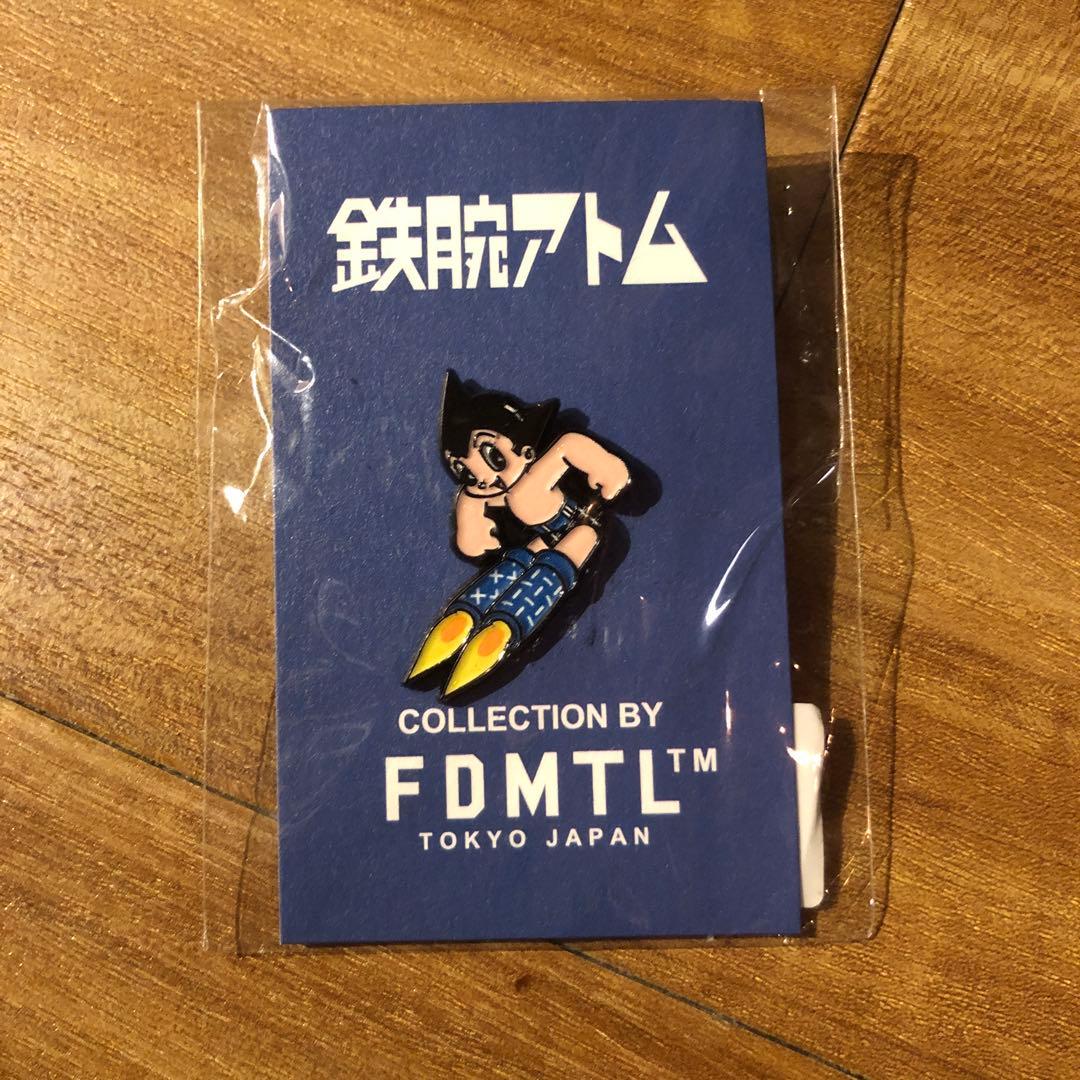 新品 パソナ×アトム ピンバッジ｜大阪 関西万博限定 Pasona - メルカリ