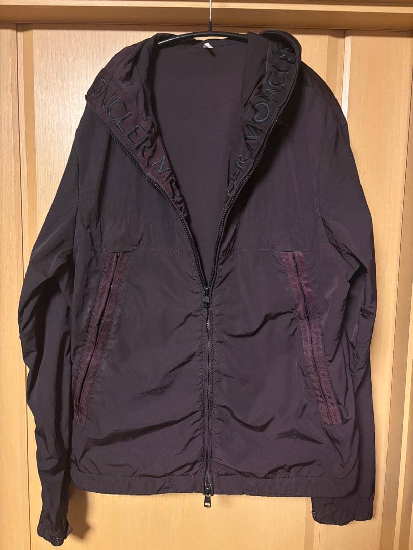MONCLER ナイロンジャケット　ブラックネイビー系