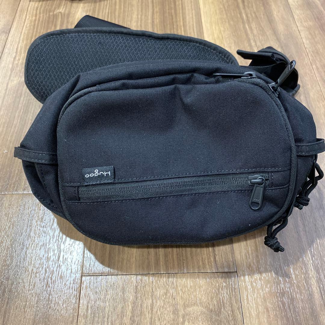 hugoo ヒップシート 黒 - メルカリ