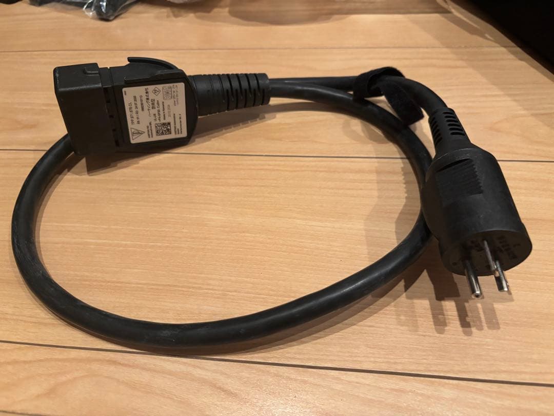 ポルシェ 純正 タイカン モバイルチャージャーコネクト 充電器 液晶