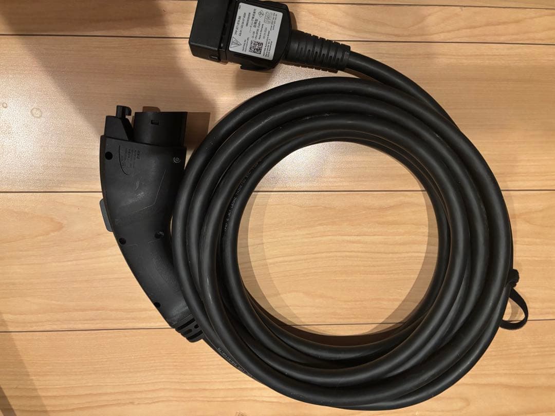 ポルシェ 純正 タイカン モバイルチャージャーコネクト 充電器 液晶