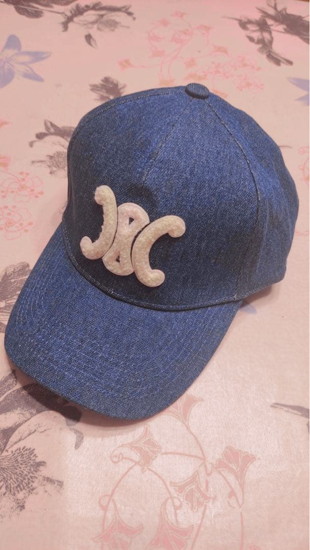 CELINE デニム風キャップ