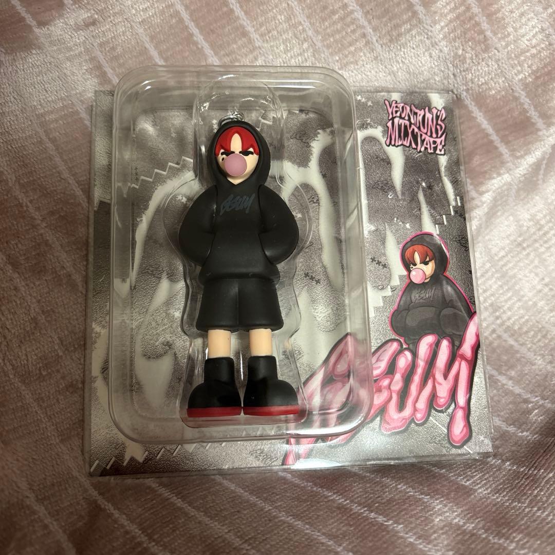 TXT ヨンジュンGGUM フィギュア　キーリング