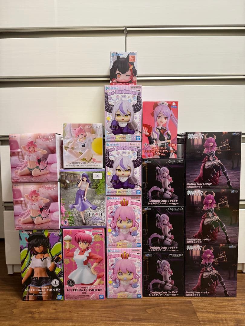 フリーレン　オーバーロード　推しの子　ホロライブ　フィギュア　18点　セット