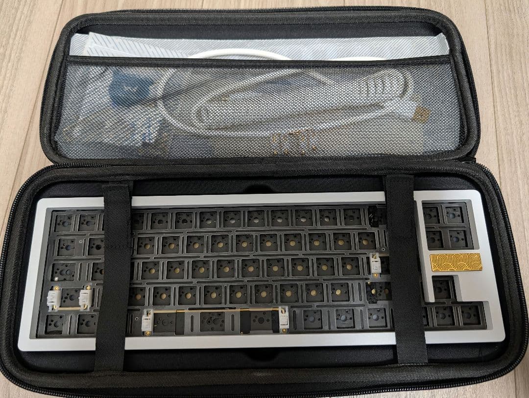 Ikki68 Aurora R2 bluetooth 自作キーボード