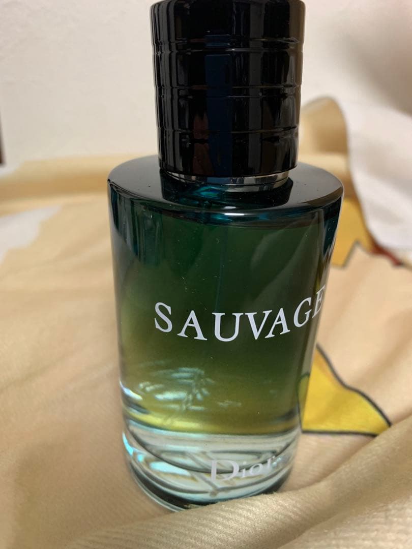 Dior Sauvage 香水 100ml Eau de Toilette