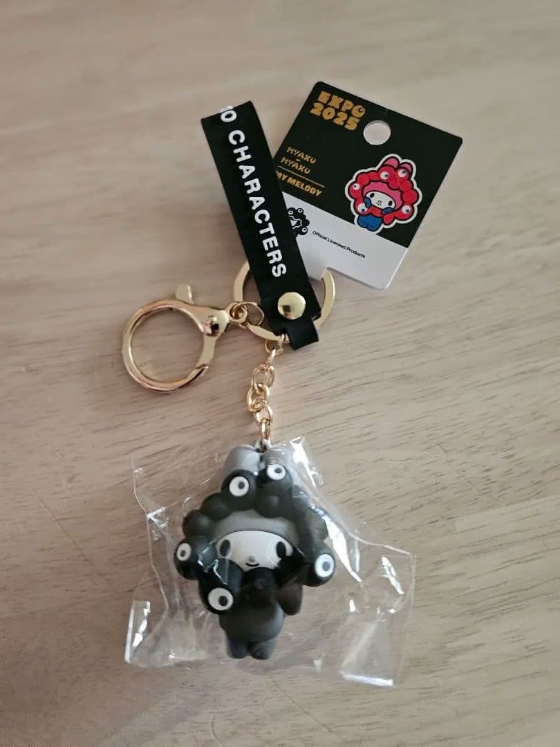 黒ミャクミャク　サンリオキーホルダー マイメロディ　万博会場限定