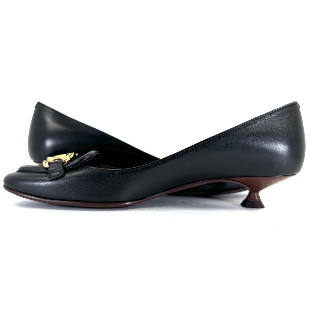 【Tod's】トッズ（24.5cm） メタルチェーン パンプス スクエアトゥ