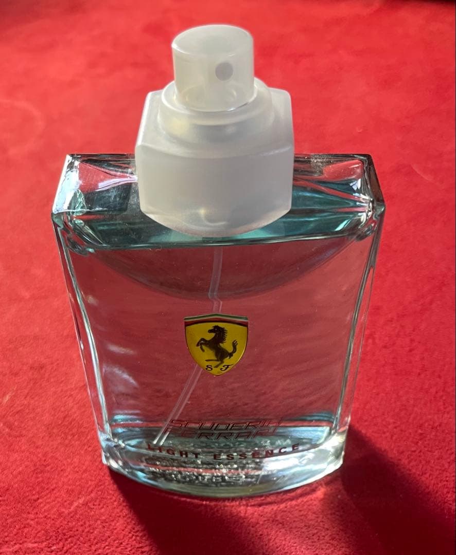 Ferrari Light Essence 香水 ユニセックス