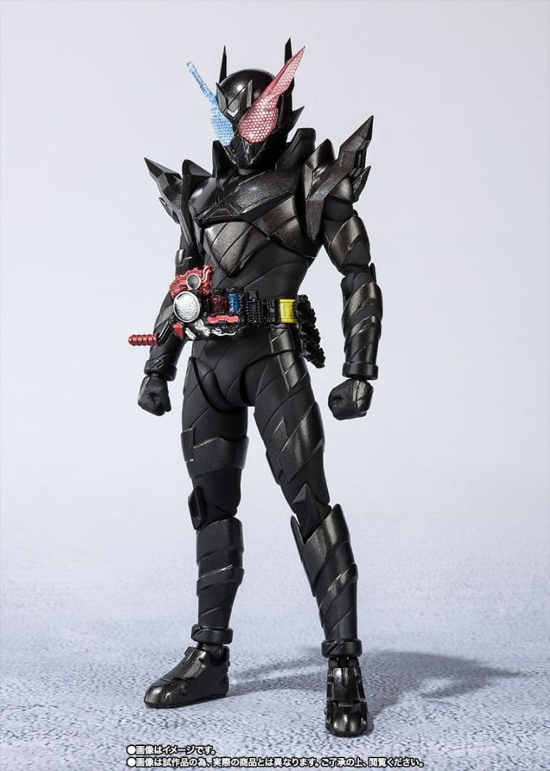 ☆新品 初版パッケージ☆ S.H.Figuarts 仮面ライダービルド ハザード