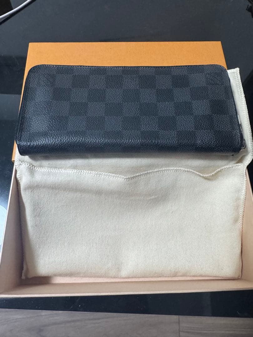 D*i様 Louis Vuitton 長財布 ブラック・チェック柄
