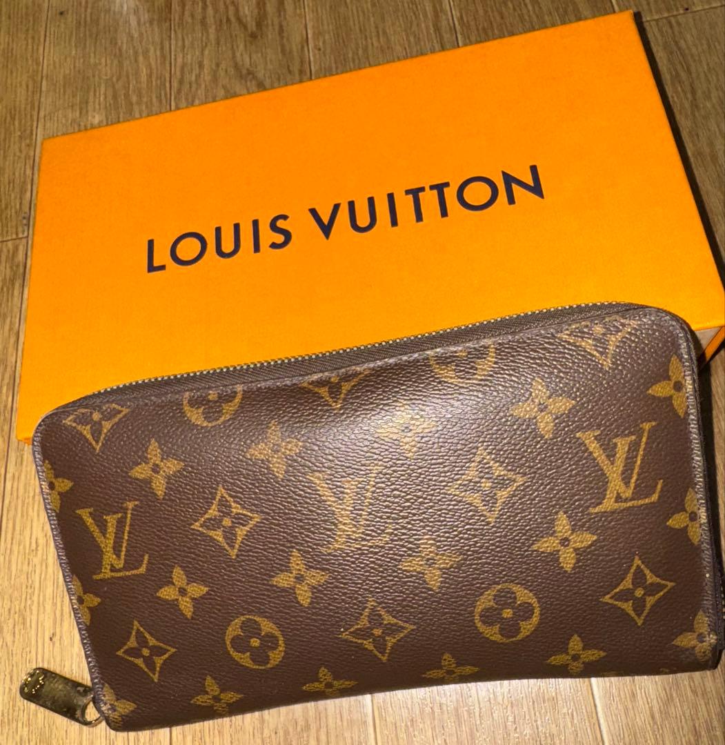 ルイヴィトン モノグラム ジッピーウォレット　ラウンドファスナー 長財布