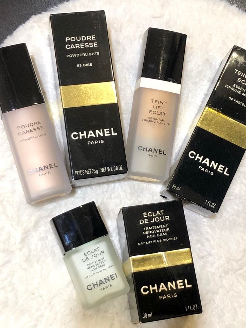 シャネル　フェイスパウダー　ファンデーション　乳液　3点